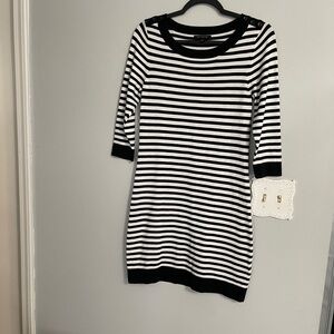Banana Republic Black and White 3/4 Sleeve Dress